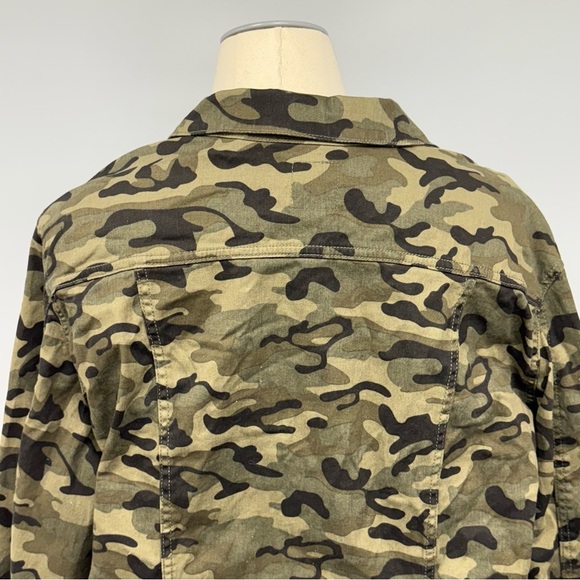 NWT Lularoe Kenny Demin Jacket 3XL Jungle Camouflage Unisex Jean Rare Unicorn 3X - Picture 7 of 10